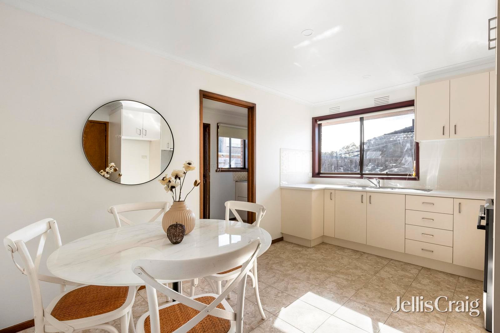 1/8 Macartney Street, Reservoir image 2