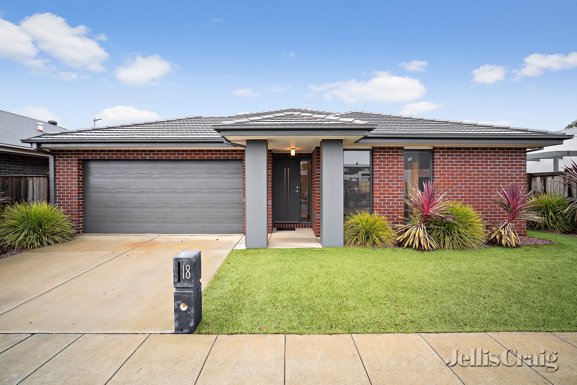 18 Magnetic Drive, Alfredton image 1