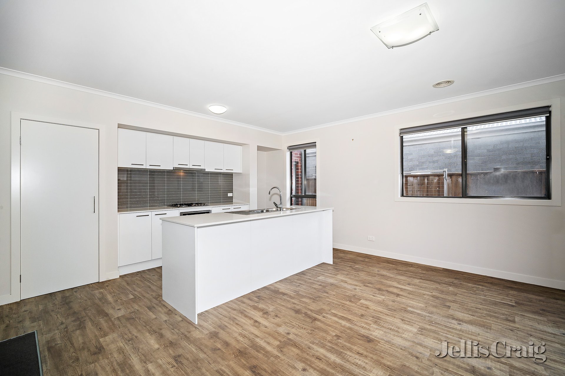 18 Magnetic Drive, Alfredton image 2