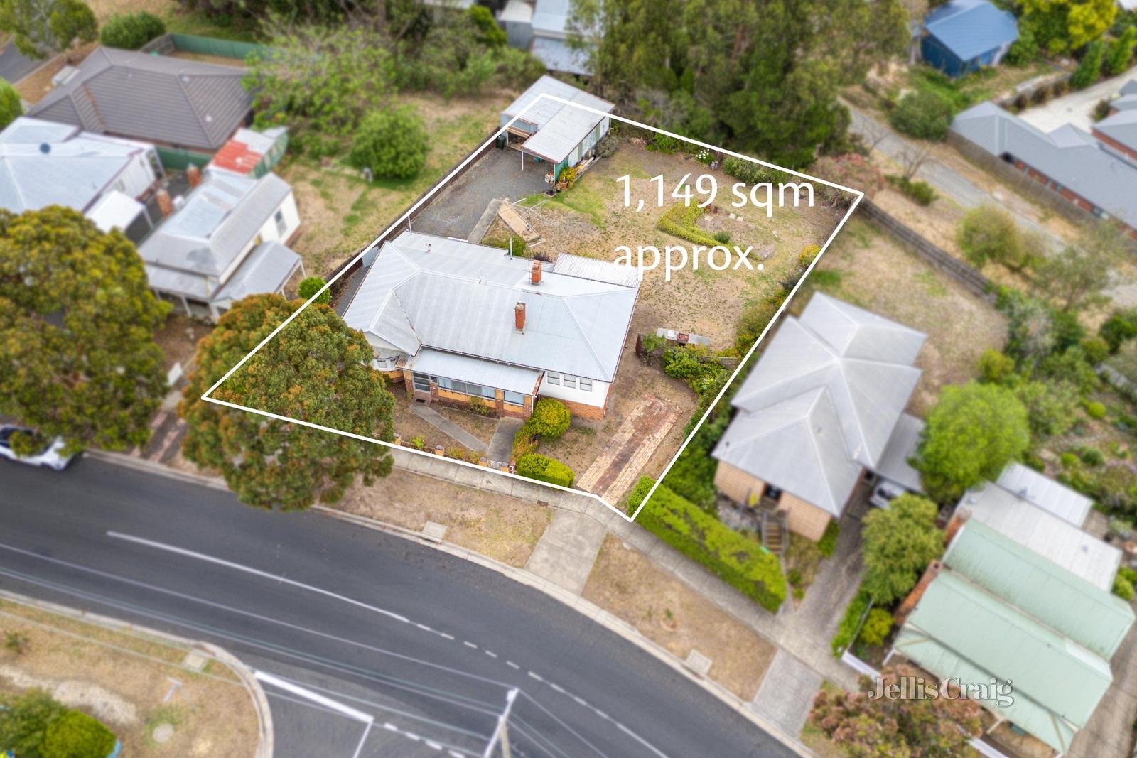 18 Magpie Street, Golden Point image 2