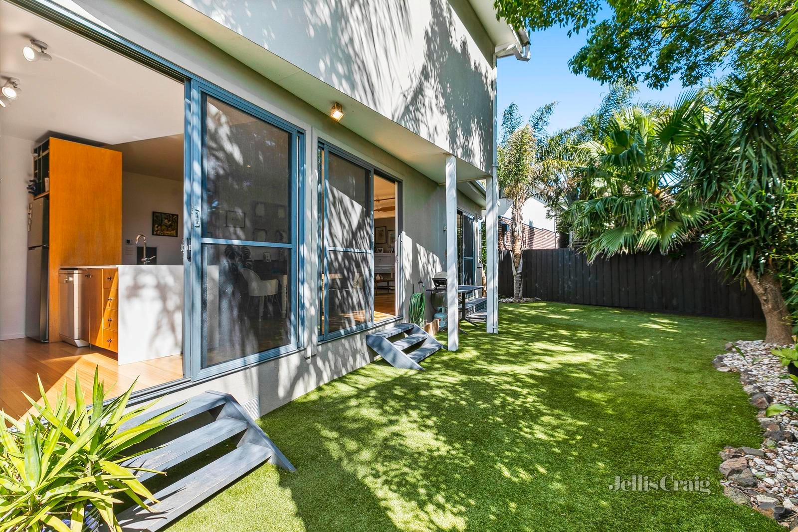 18 Manning Street, Altona image 17