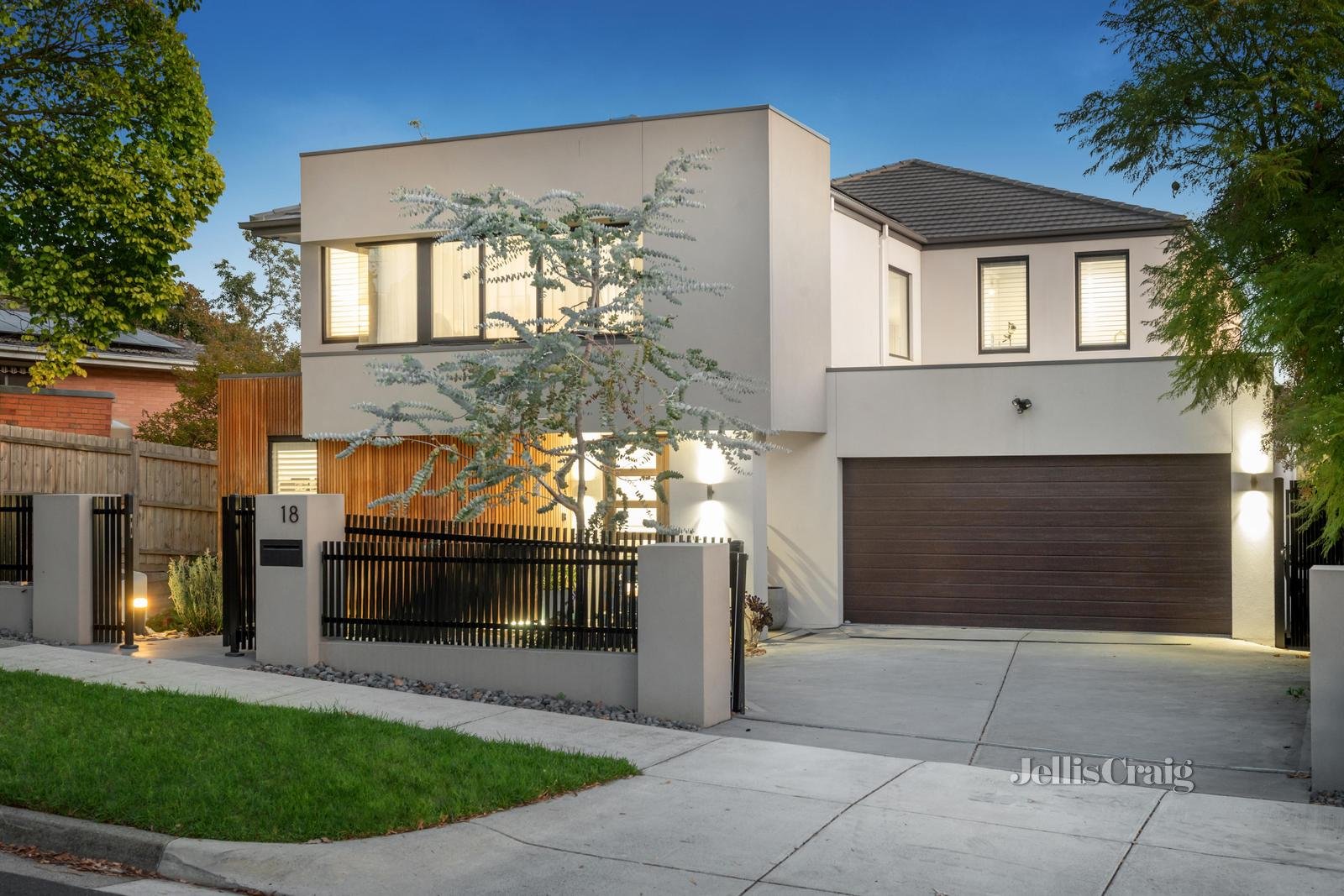 18 Maroondah Road, Ashwood image 1