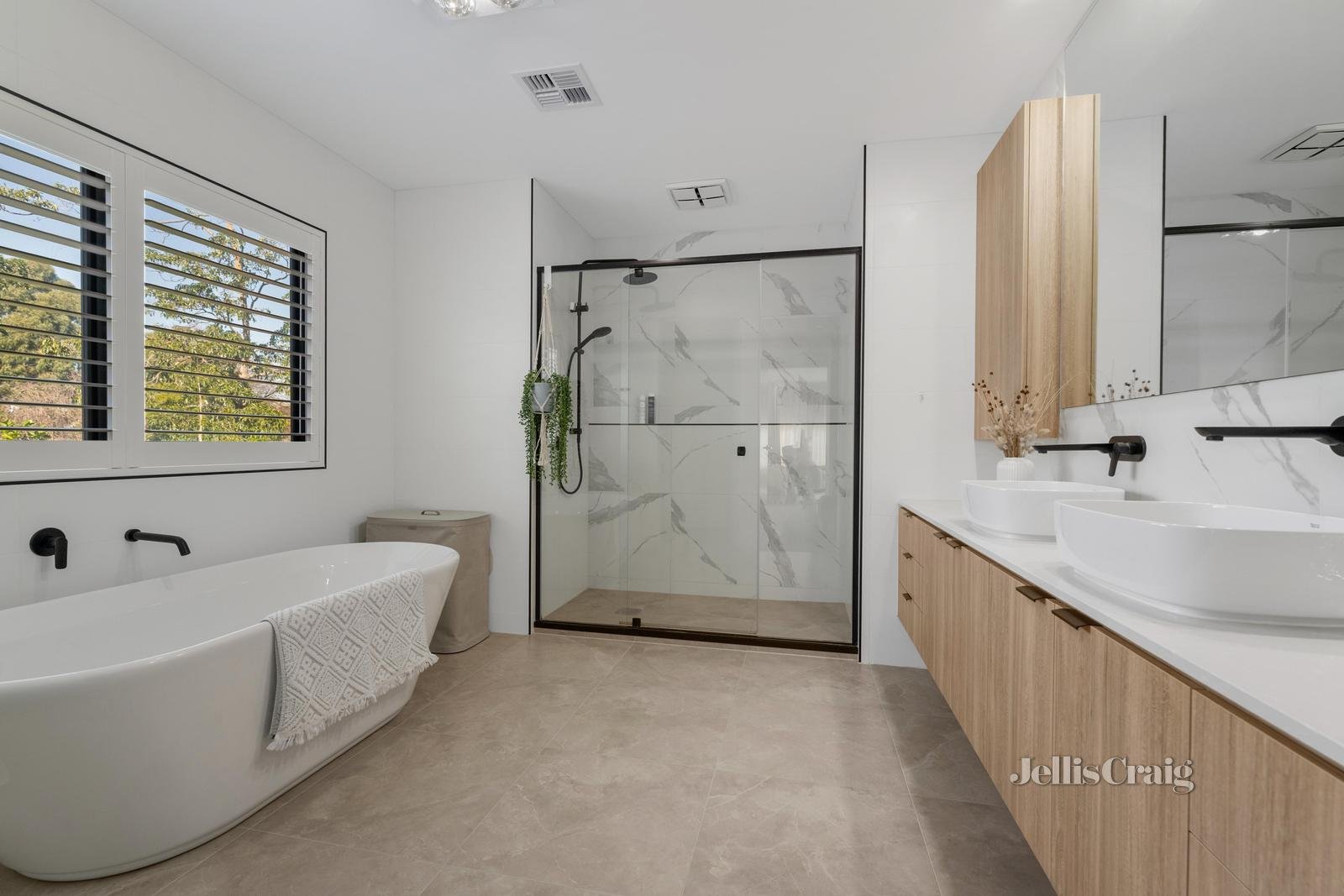 18 Maroondah Road, Ashwood image 7