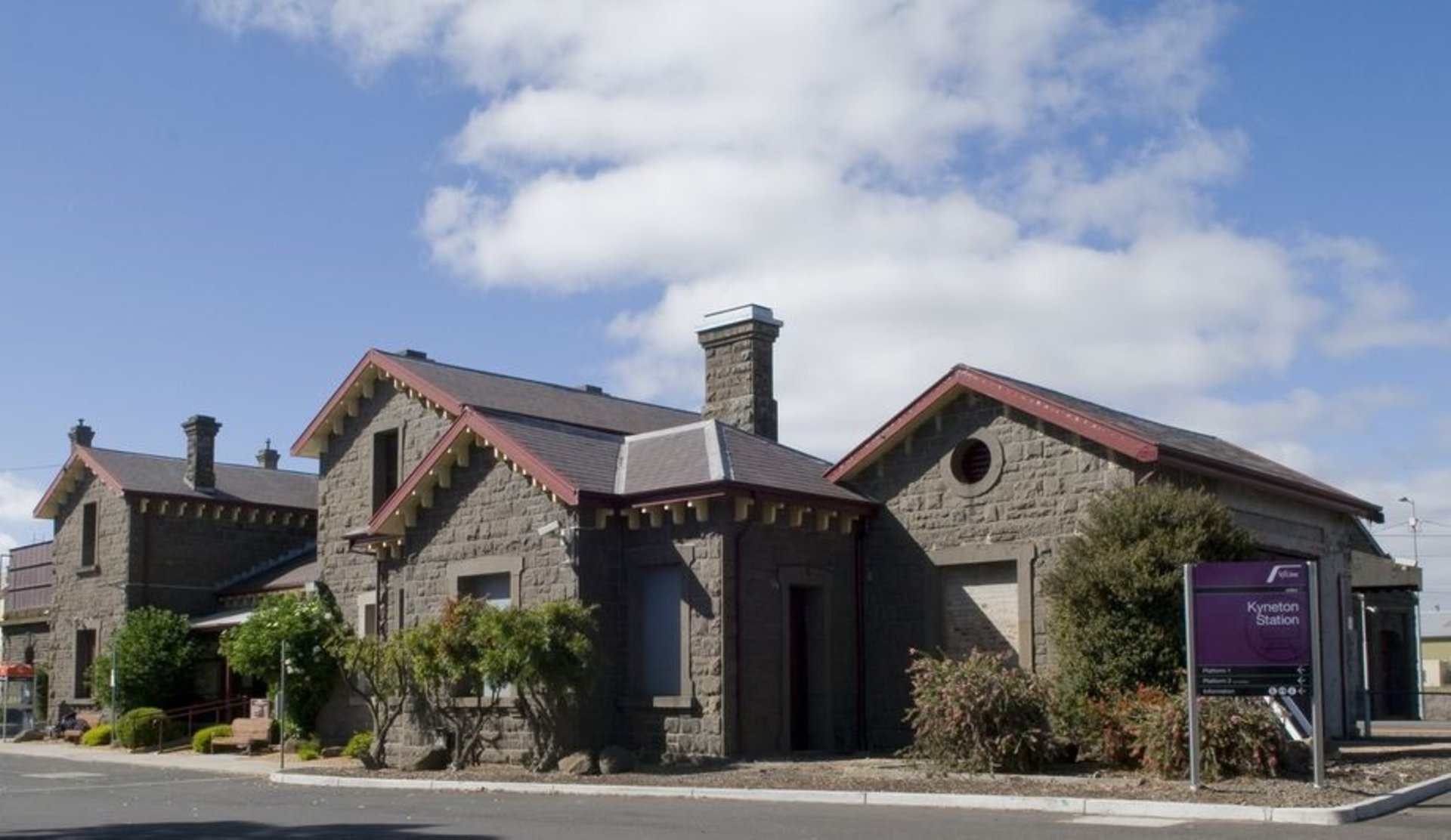 Property Gallery Thumbnail 16