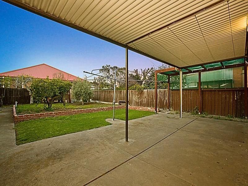 18 May Street, Altona North image 8