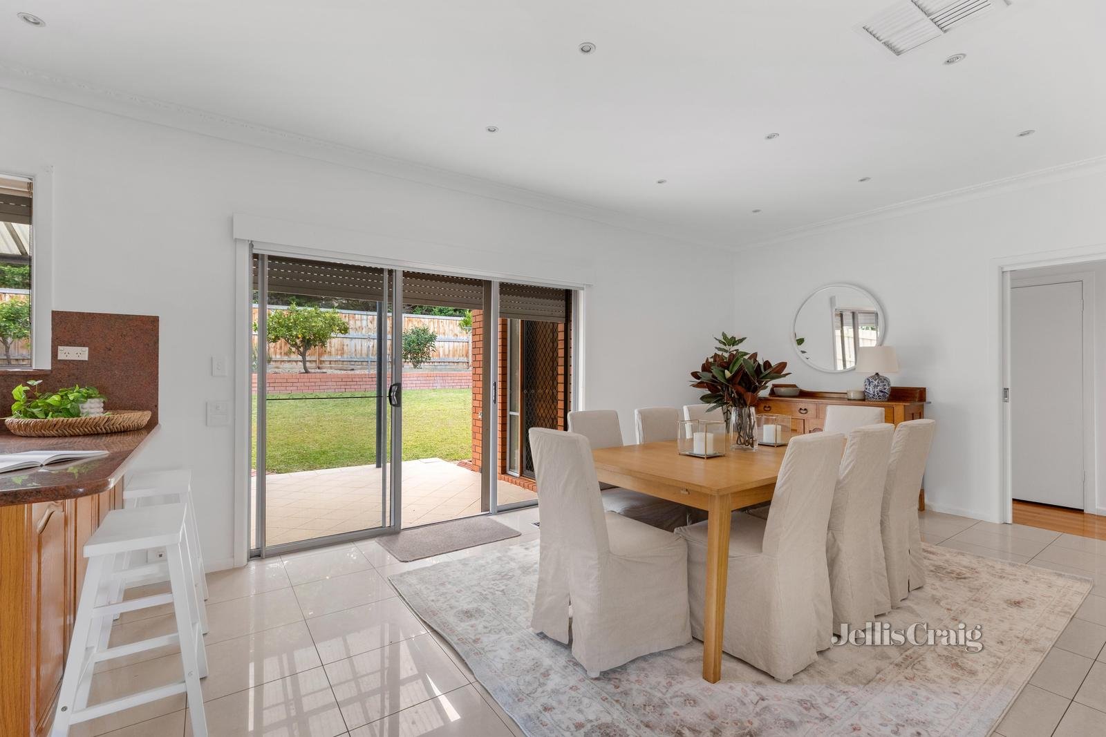 18 McAuley Drive, Rosanna image 5
