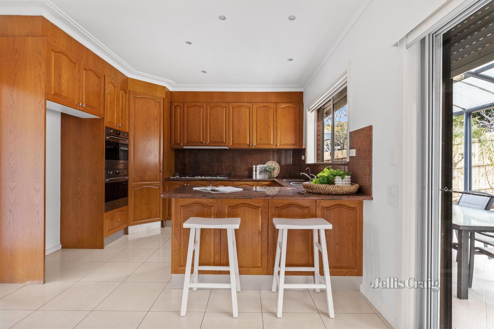18 McAuley Drive, Rosanna image 6