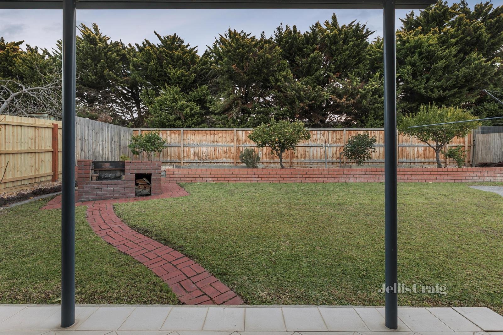 18 McAuley Drive, Rosanna image 9