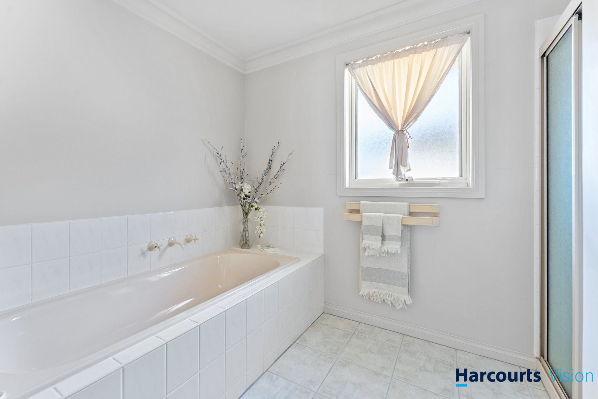 18 Mcfarlane Street, Keilor East image 11