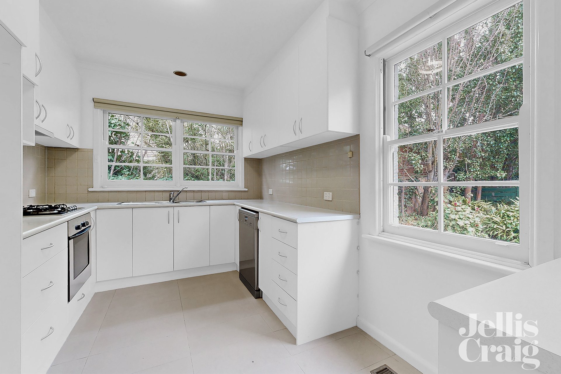 18 Merrion Place, Kew image 4