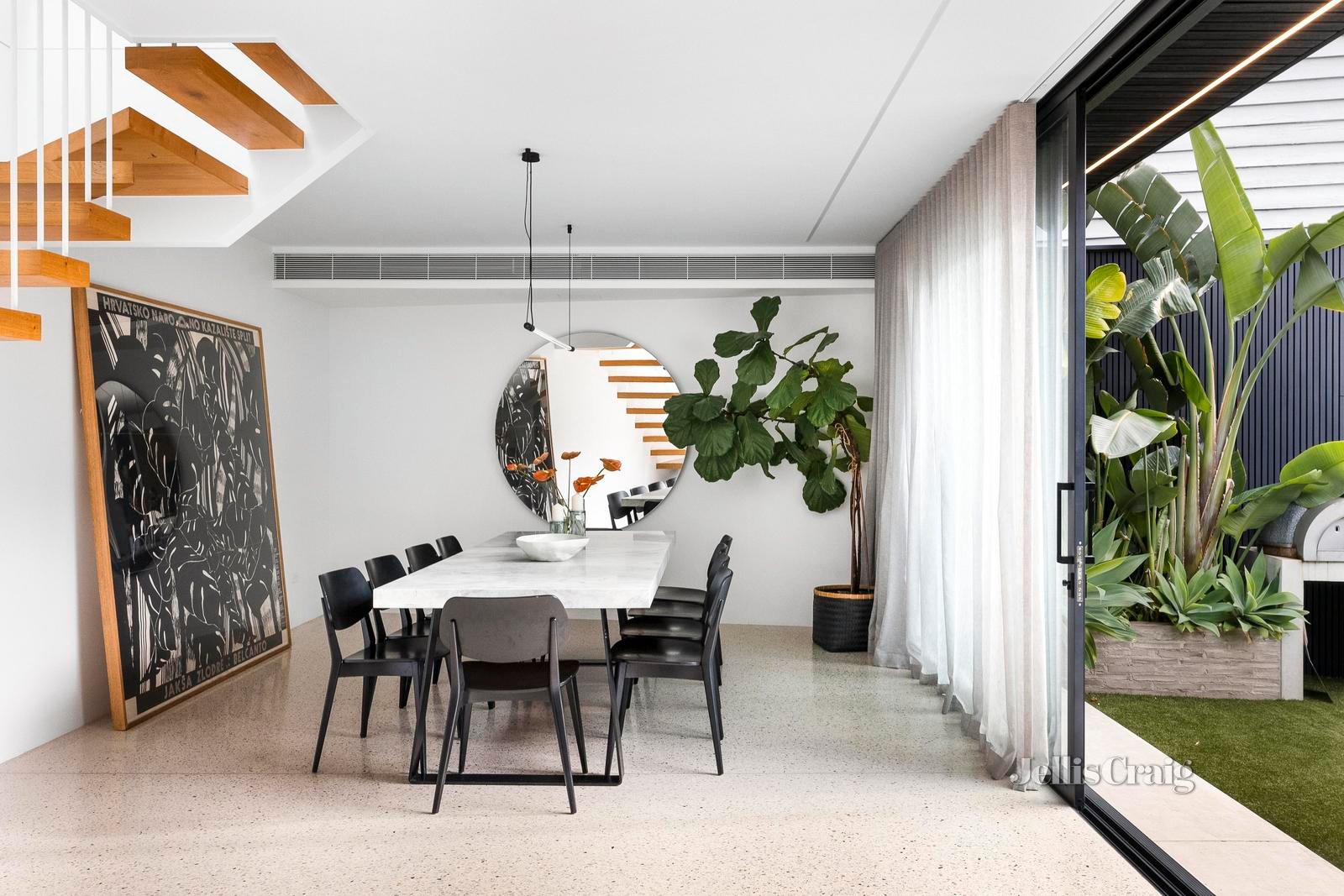 18 Merton Street, Albert Park image 5
