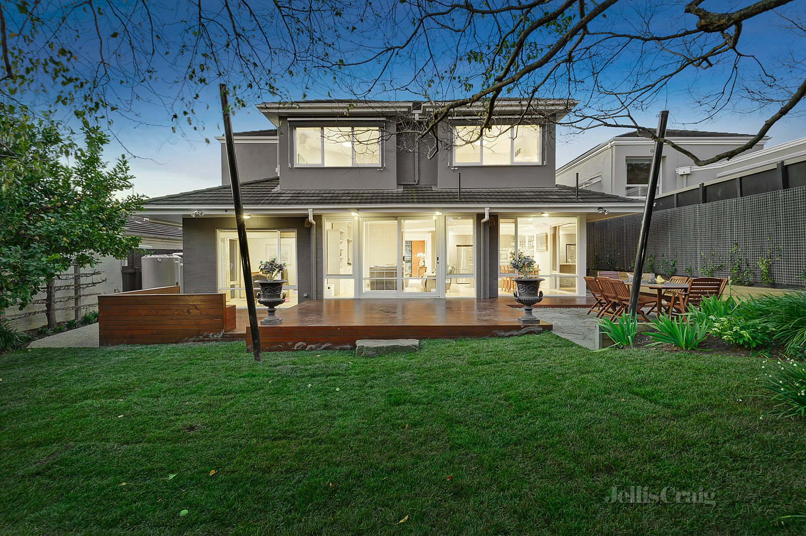 18 Middle Road, Camberwell image 1