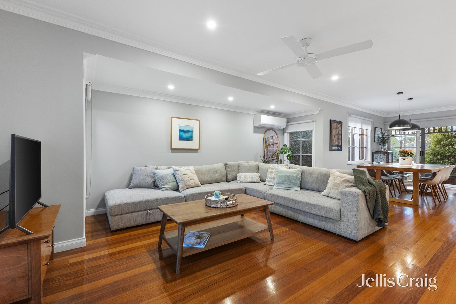 18 Middlefield Drive, Blackburn North image 6