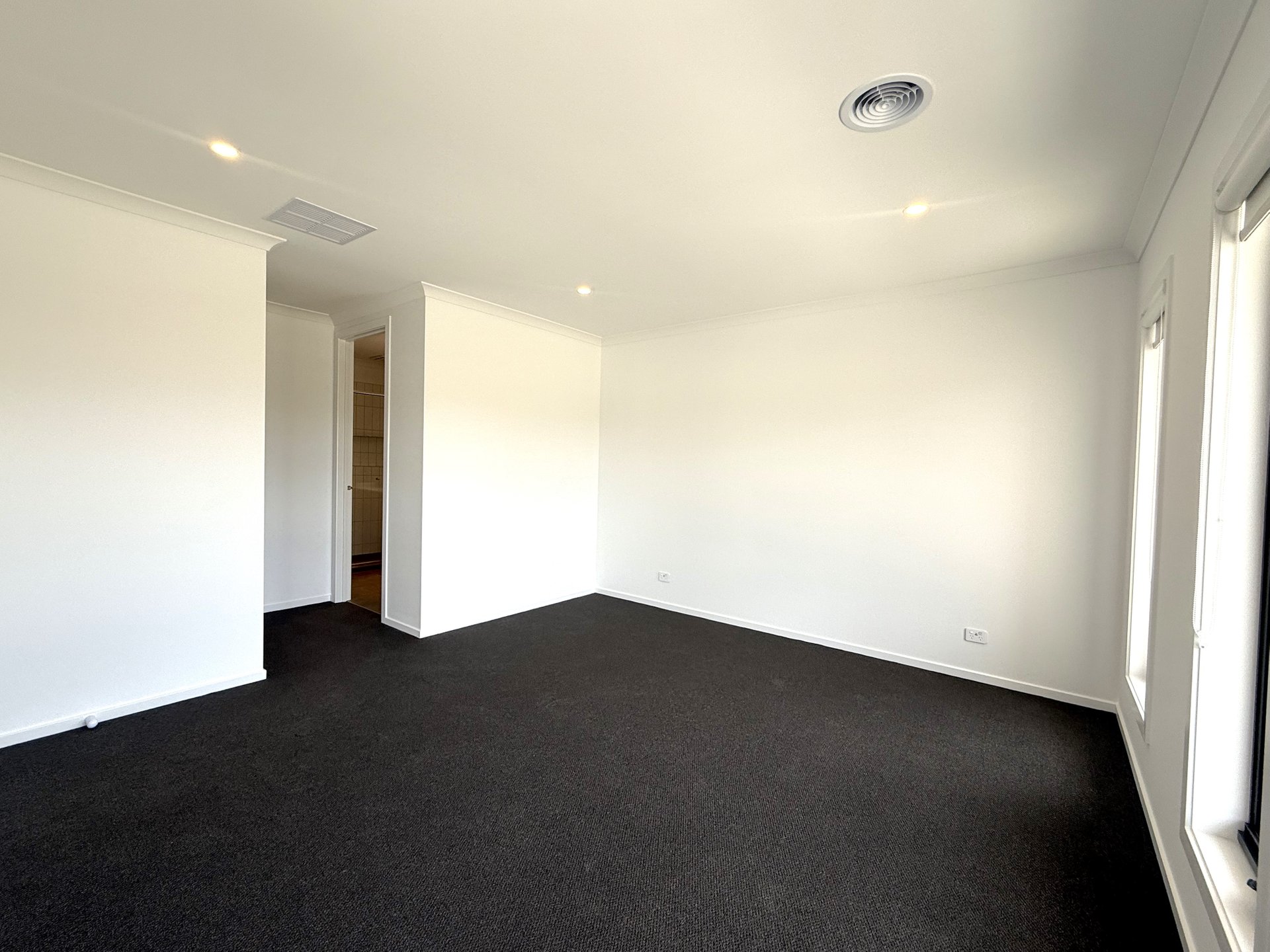 18 Milesi Street, Charlemont image 4
