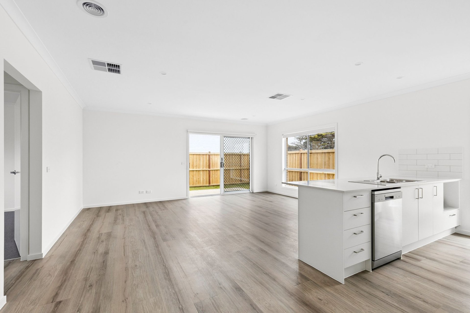 18 Modular Street, Charlemont image 4