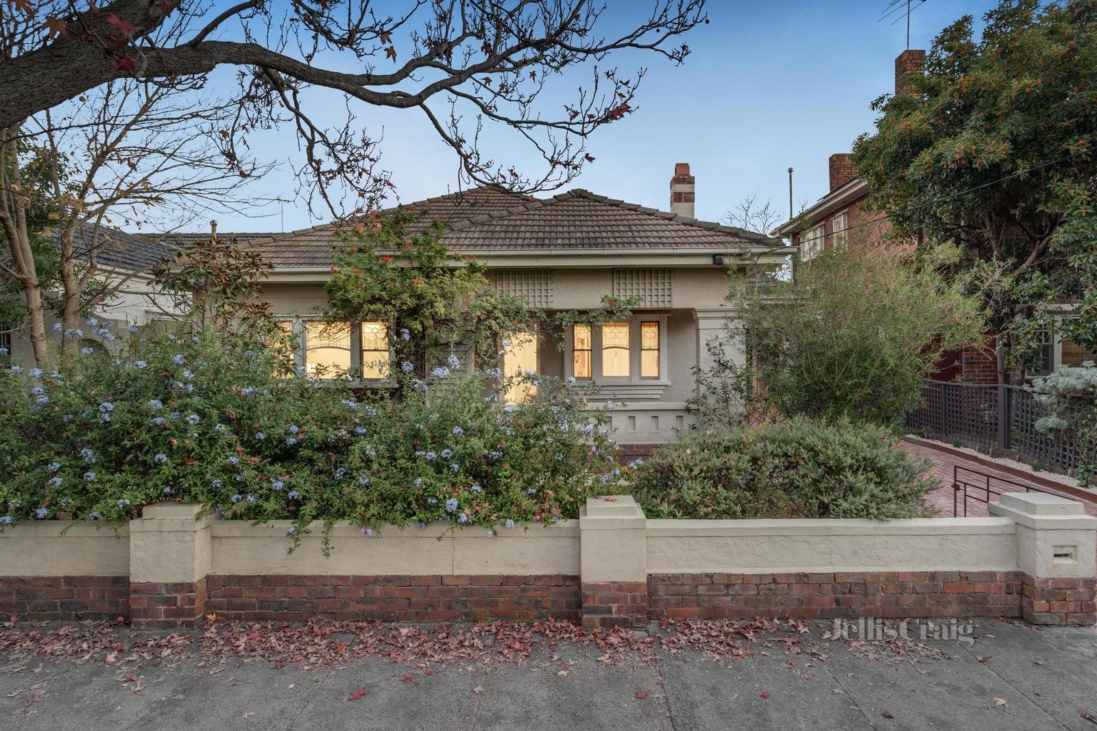 18 Monkstadt Avenue, Ripponlea image 2