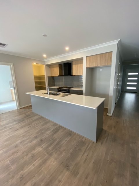 18 Montagna Circuit, Armstrong&nbsp;Creek image 6