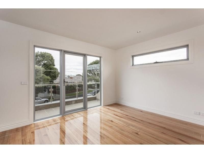 1/8 Monteith Street, Altona North image 6