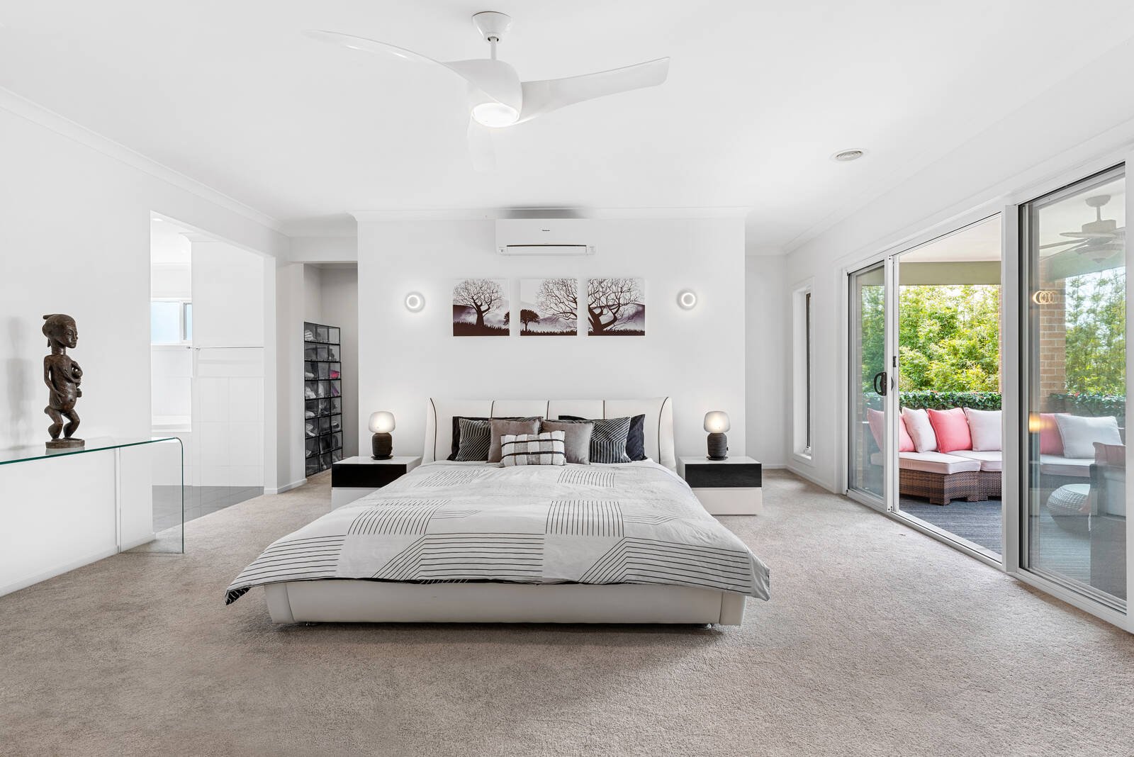 Property Gallery Thumbnail 6