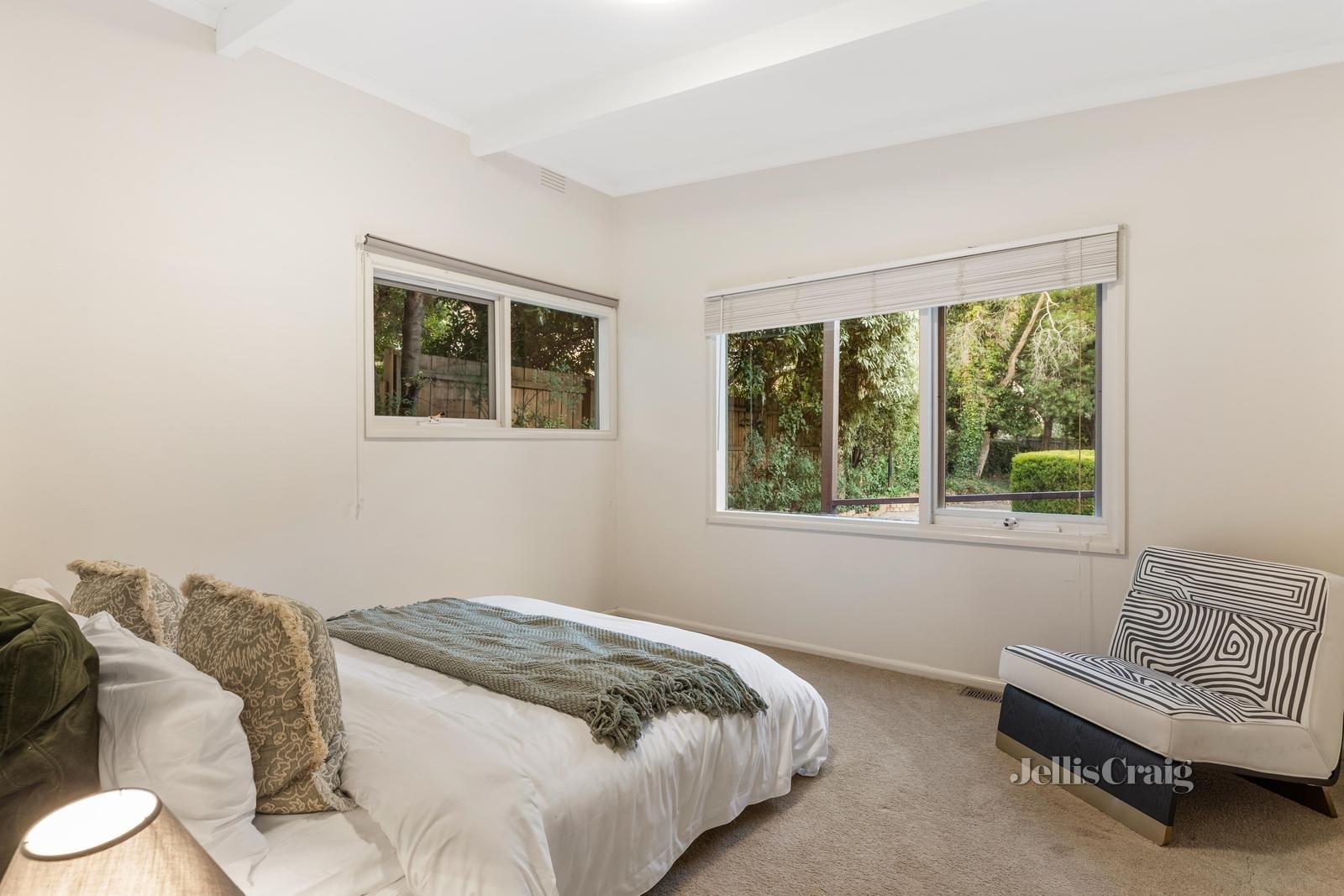 18 Morrison Court, Mount Waverley image 9