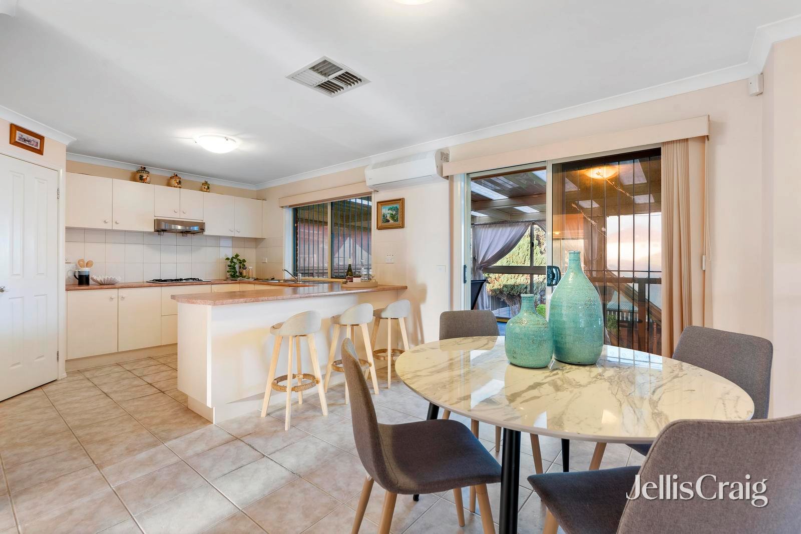 18 Mount Pleasant Drive, Mount&nbsp;Waverley image 9