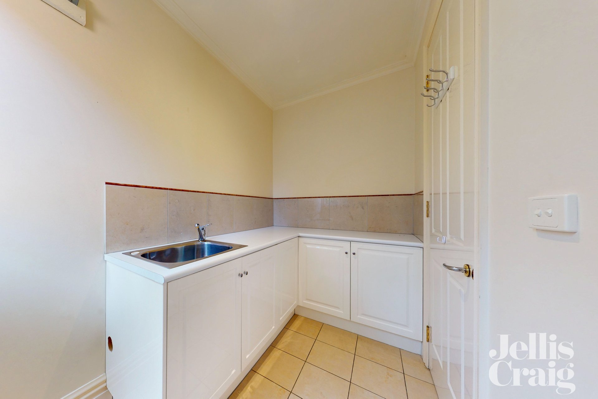 1/8 Mowbray Street, Hawthorn East image 9