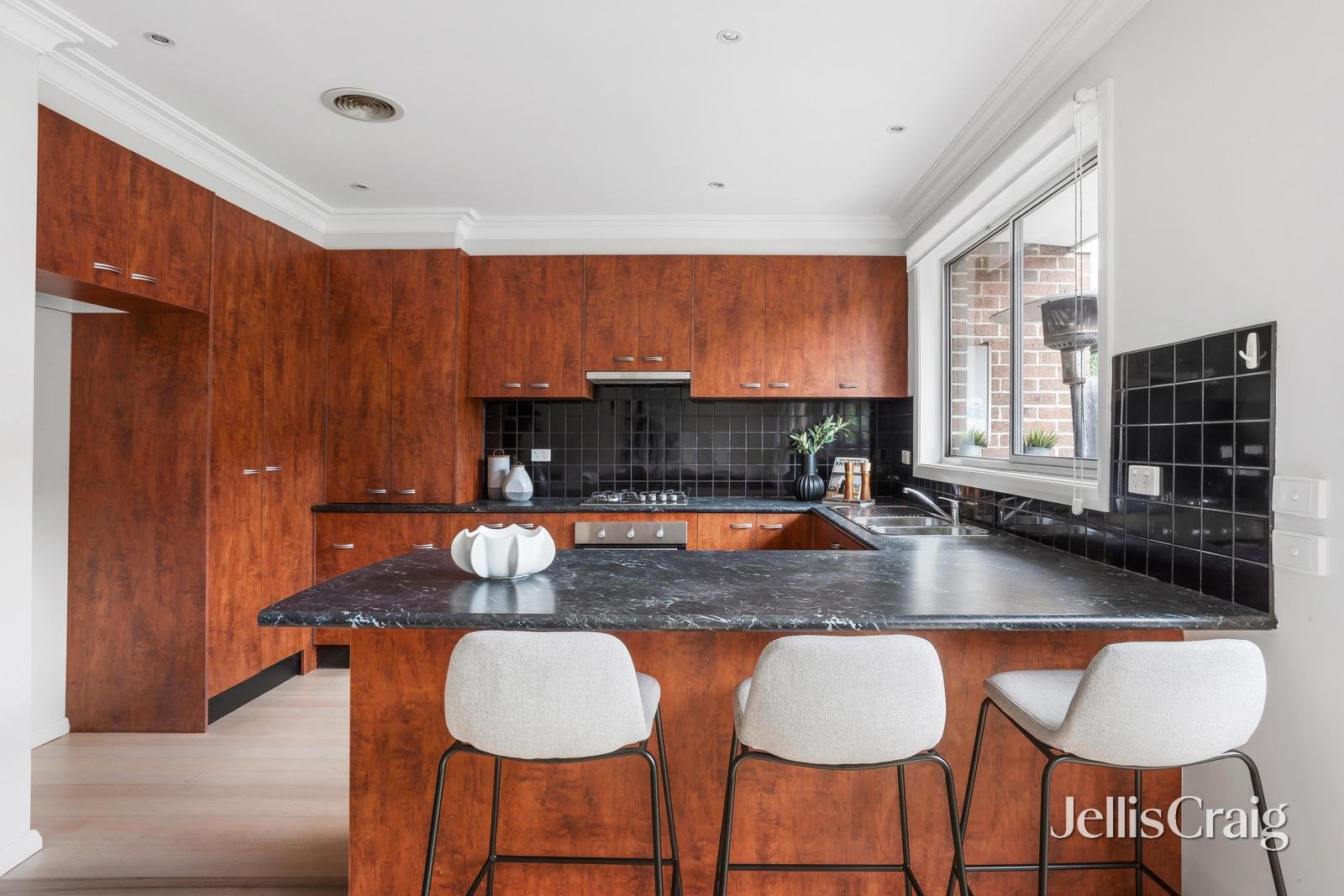 18 Mulsanne Lane, Bentleigh&nbsp;East image 5