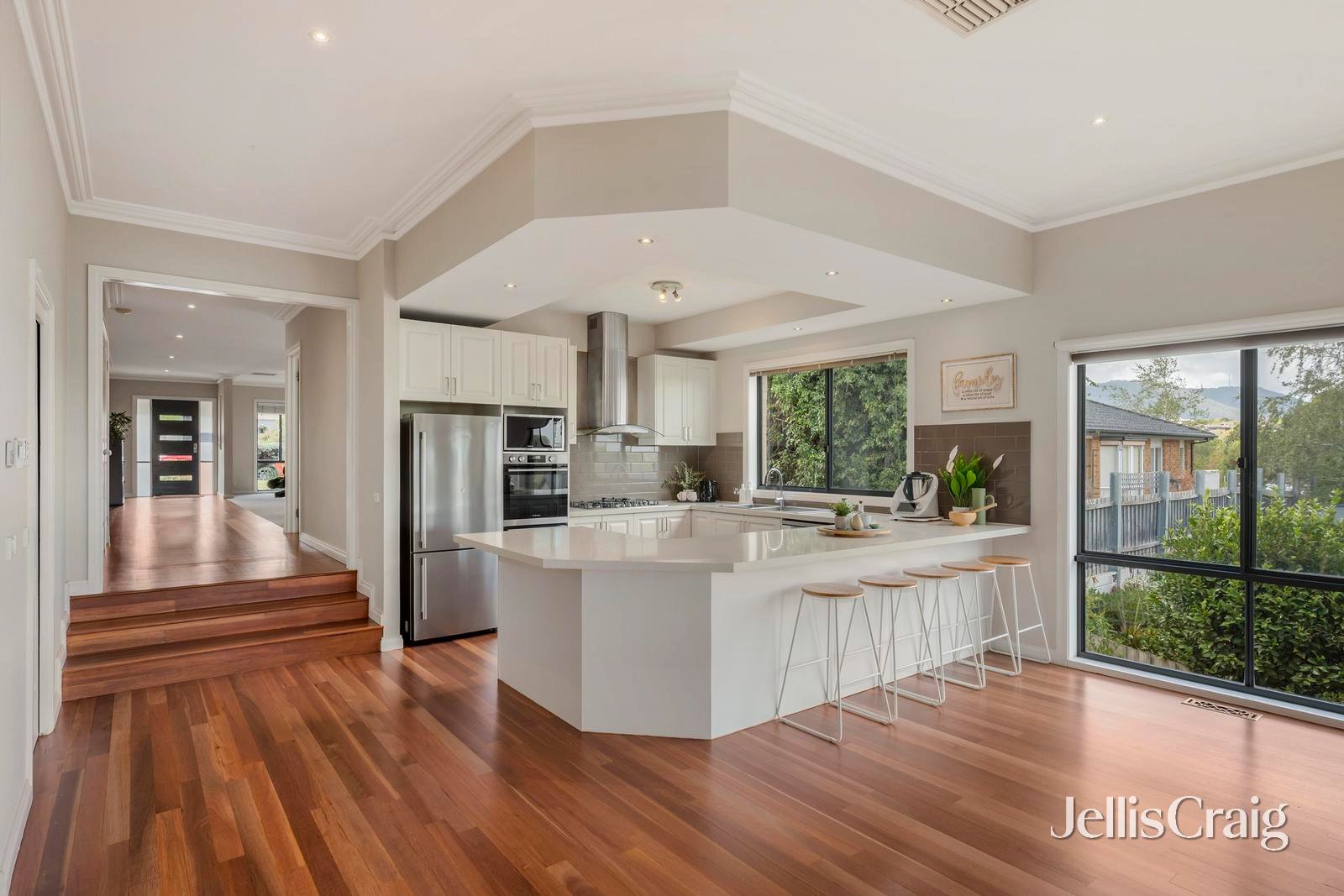 18 Neryl Court, Mooroolbark image 7