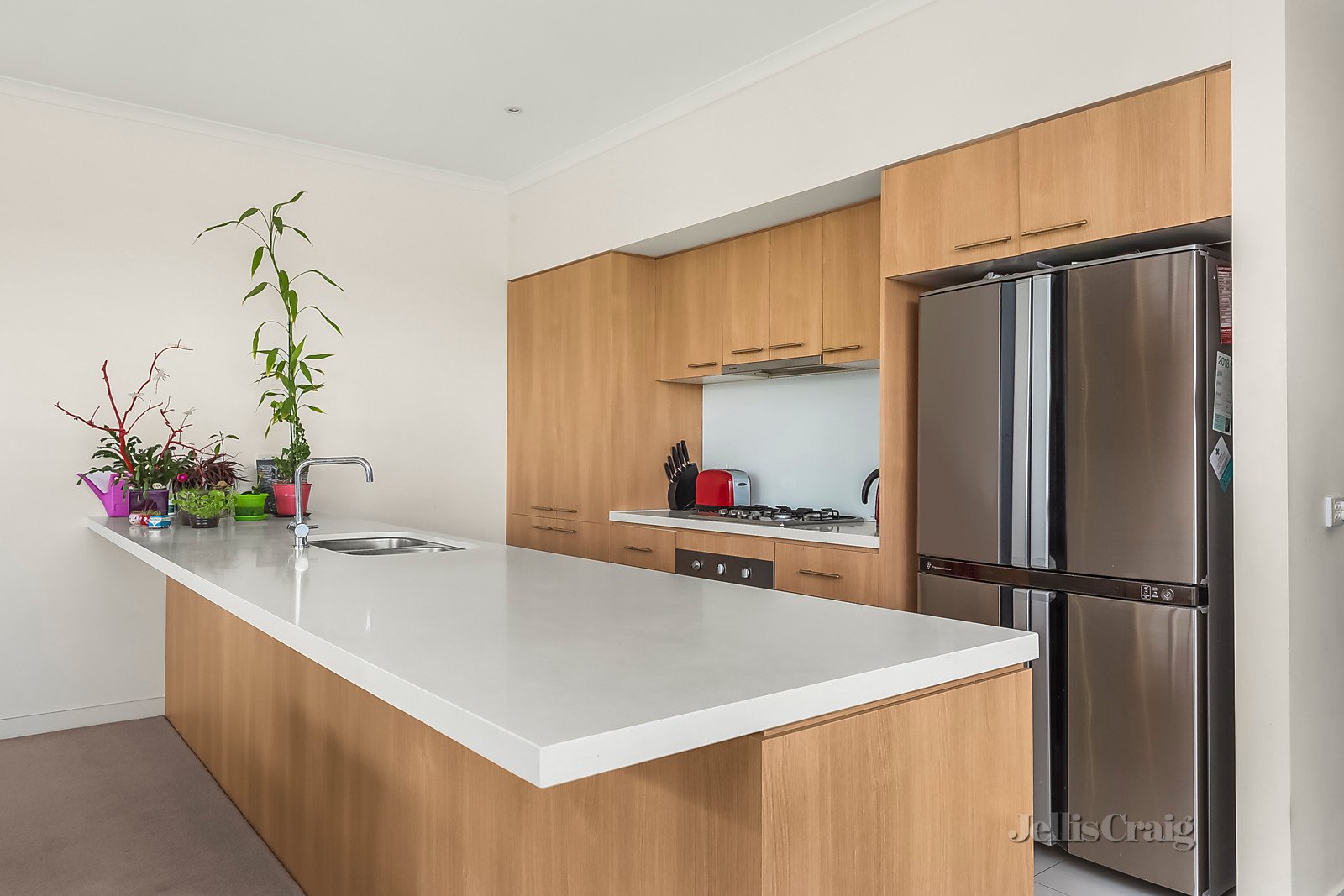 18 Newman Drive, Footscray image 3