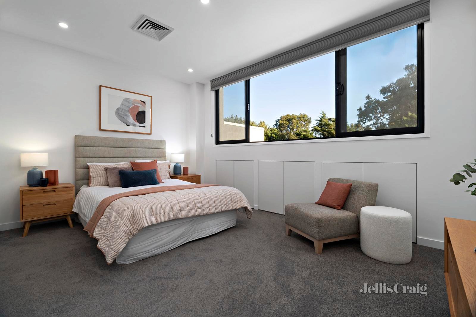 18 Norfolk Place, Malvern image 6