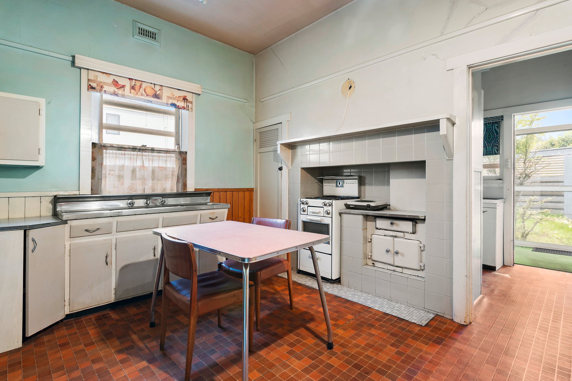 Property Gallery Thumbnail 5