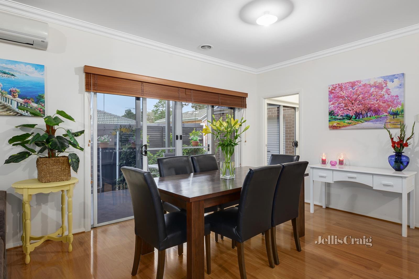 1/8 Oliver Street, Ringwood image 3