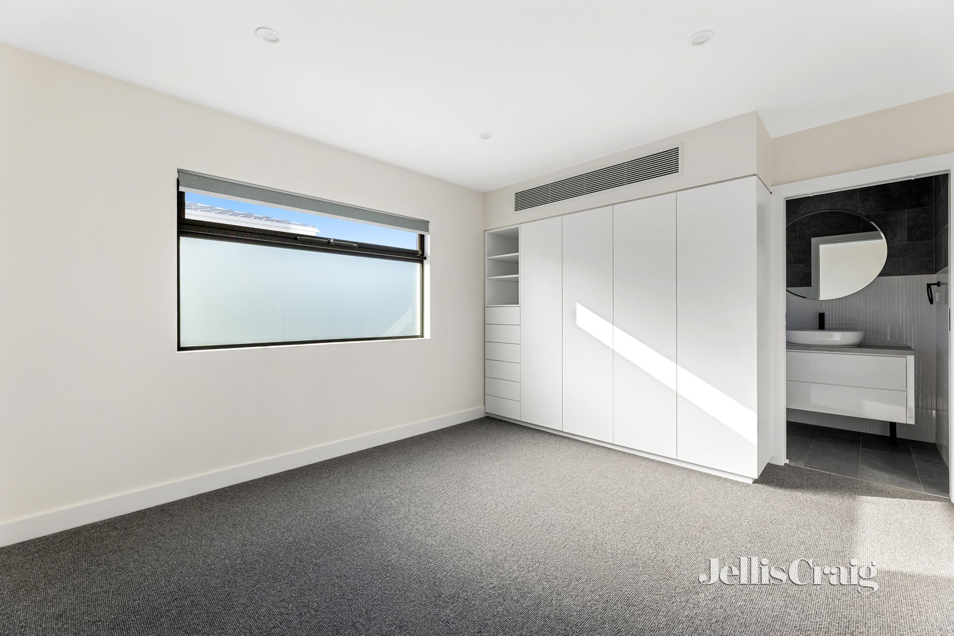18 Orrong Cres, Camberwell image 6