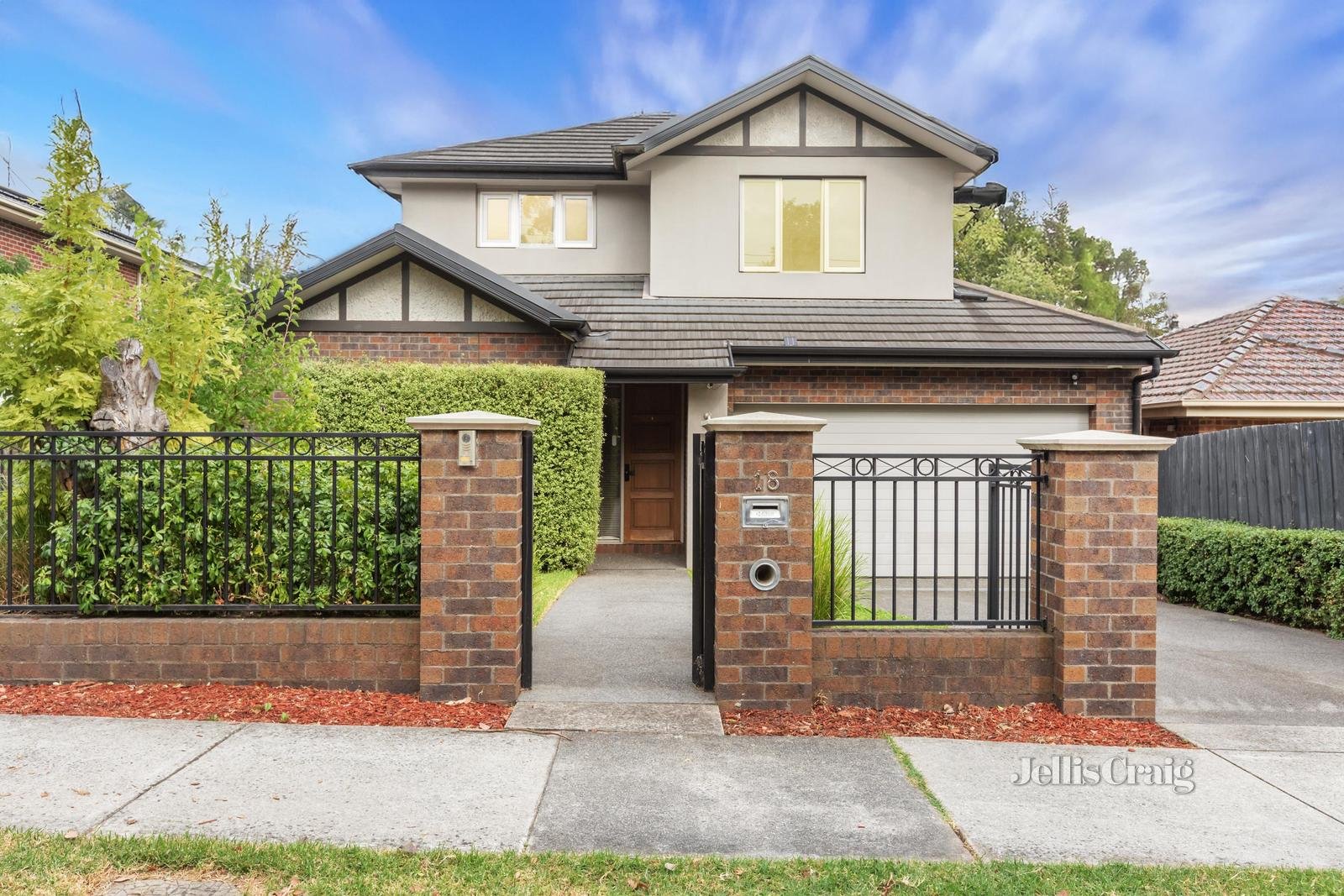 18 Pakenham Street, Blackburn image 1