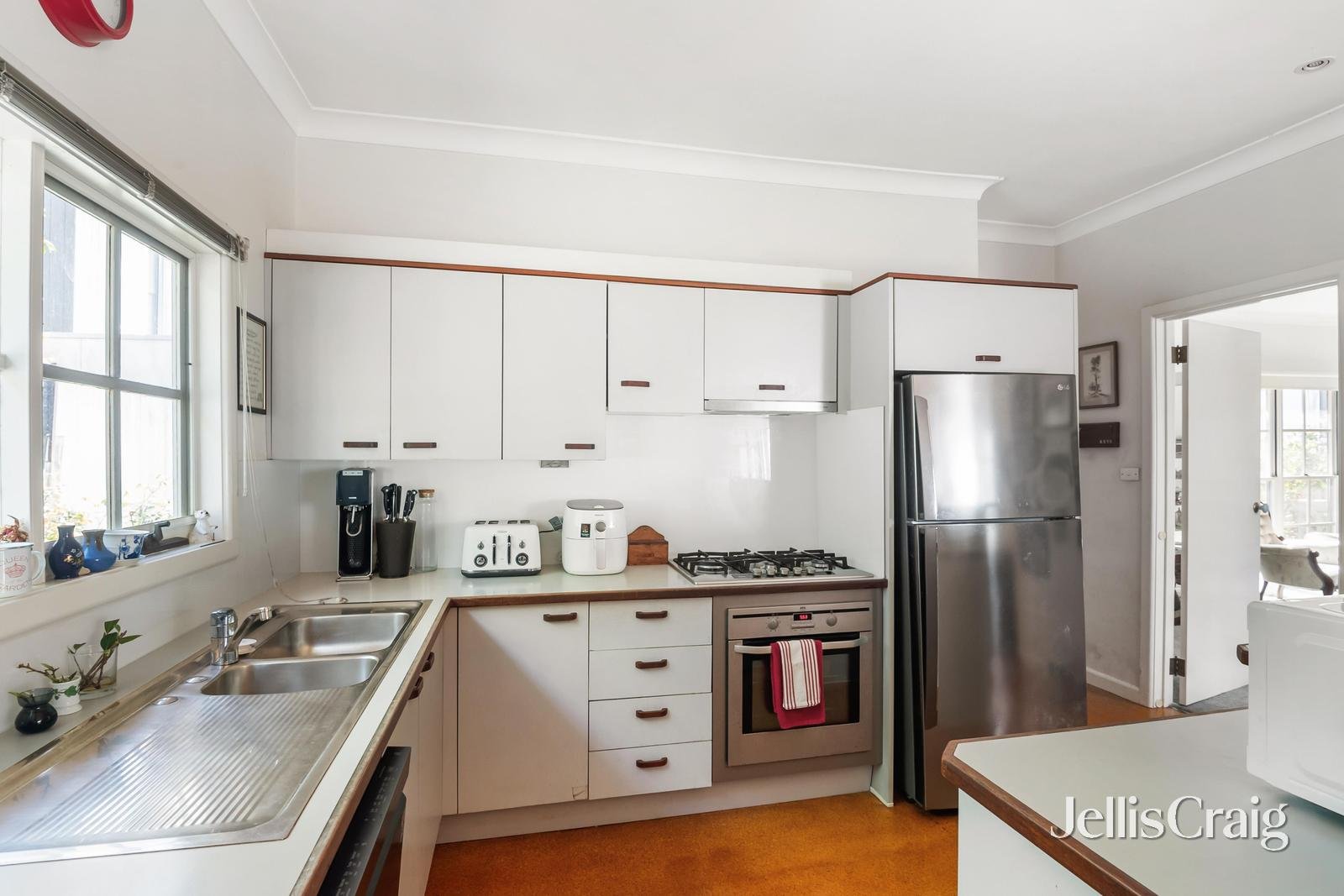 18 Palmer Avenue, Balwyn image 5