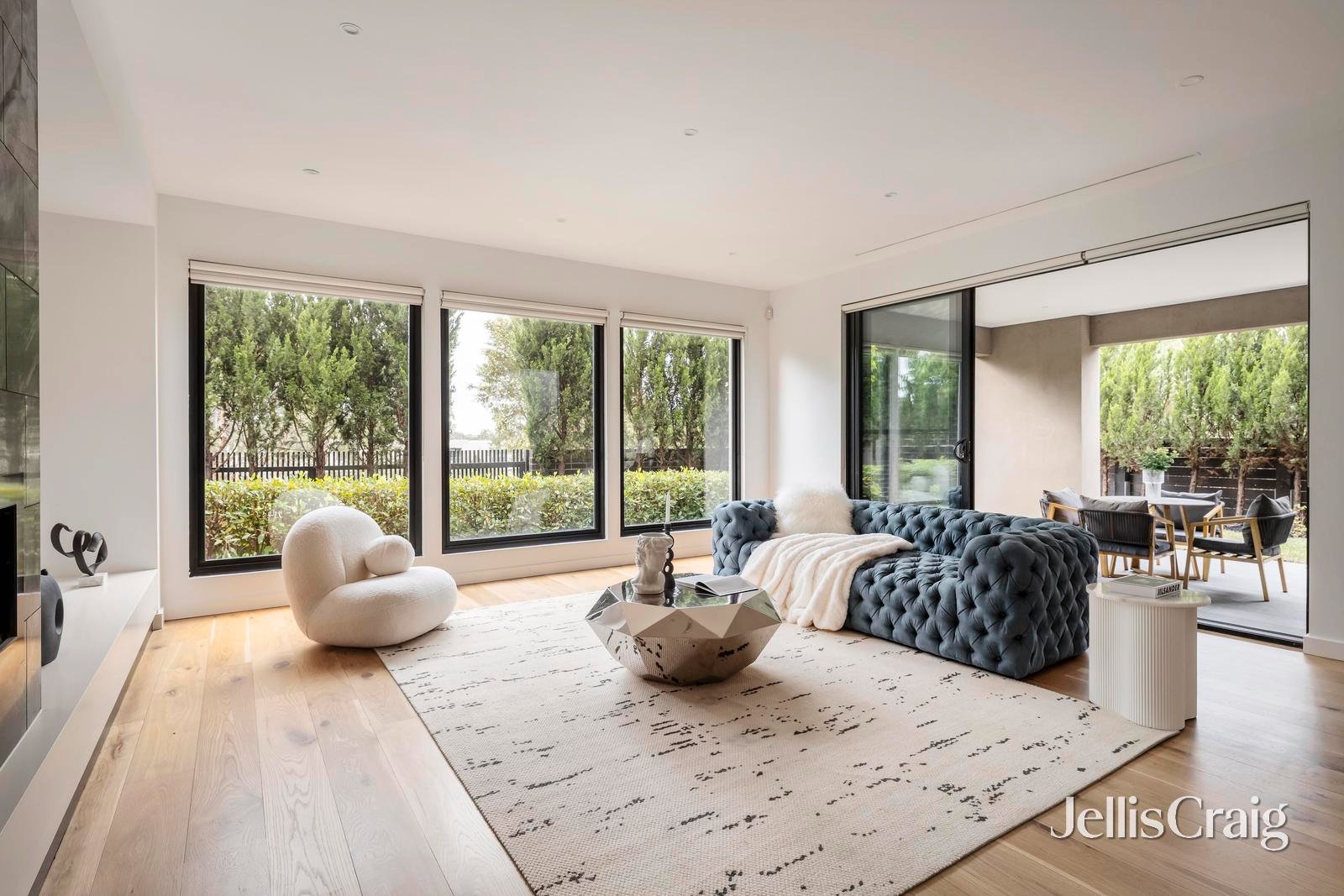 18 Park Avenue, Kew image 4