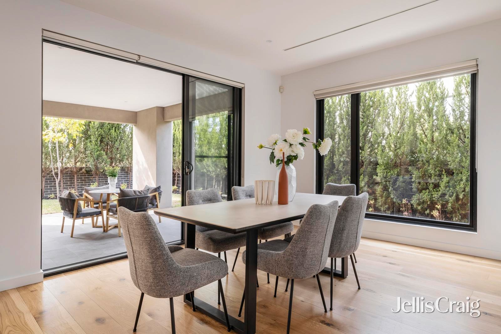 18 Park Avenue, Kew image 9