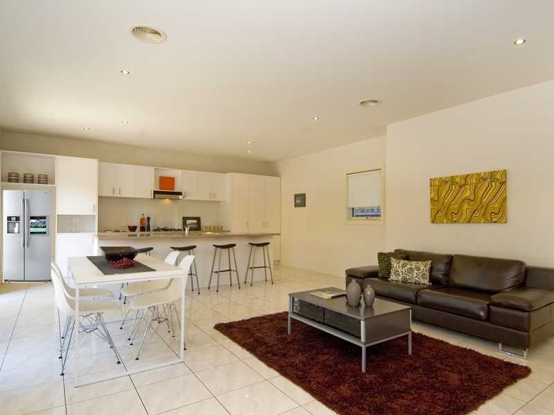18 Park Crescent, South Geelong image 2