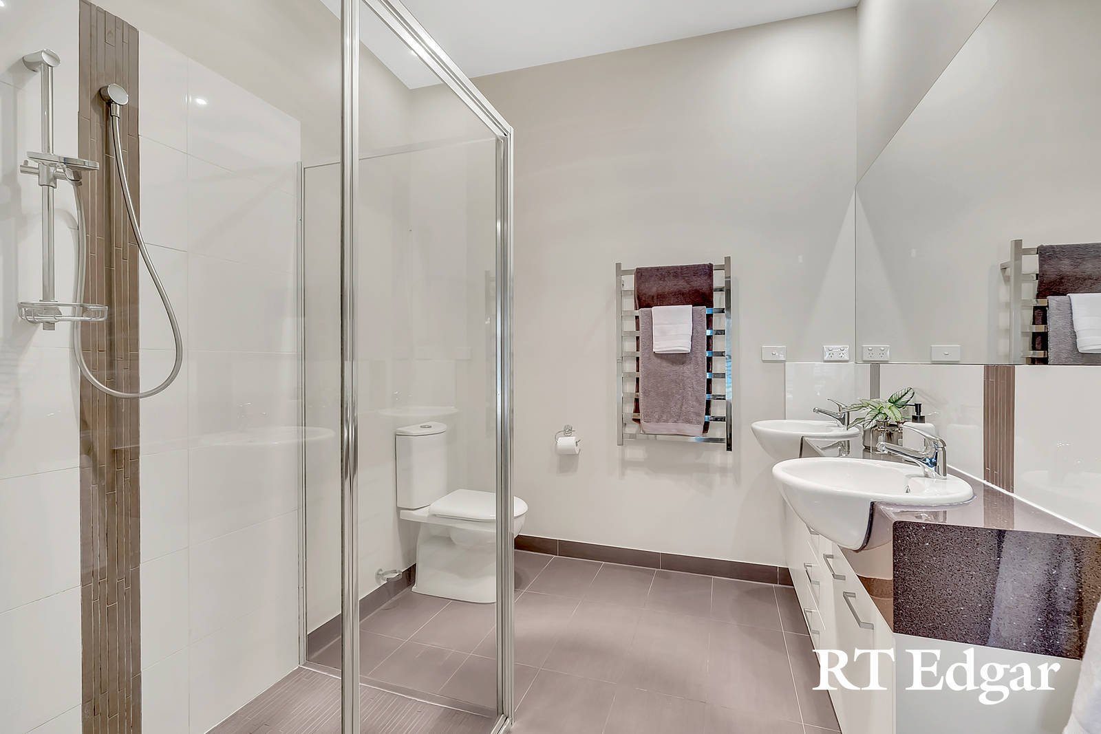 Property Gallery Thumbnail 7