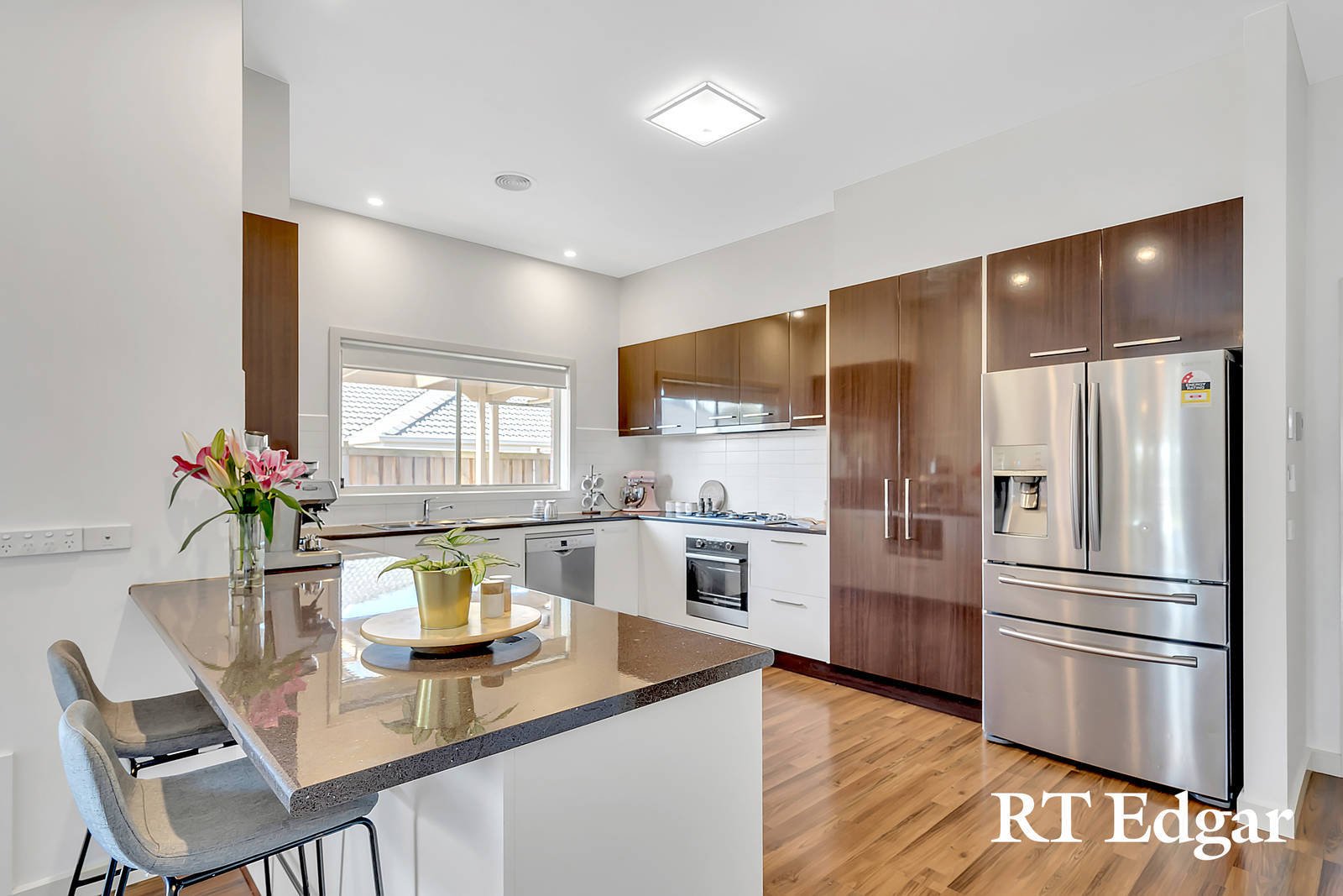 Property Gallery Thumbnail 8