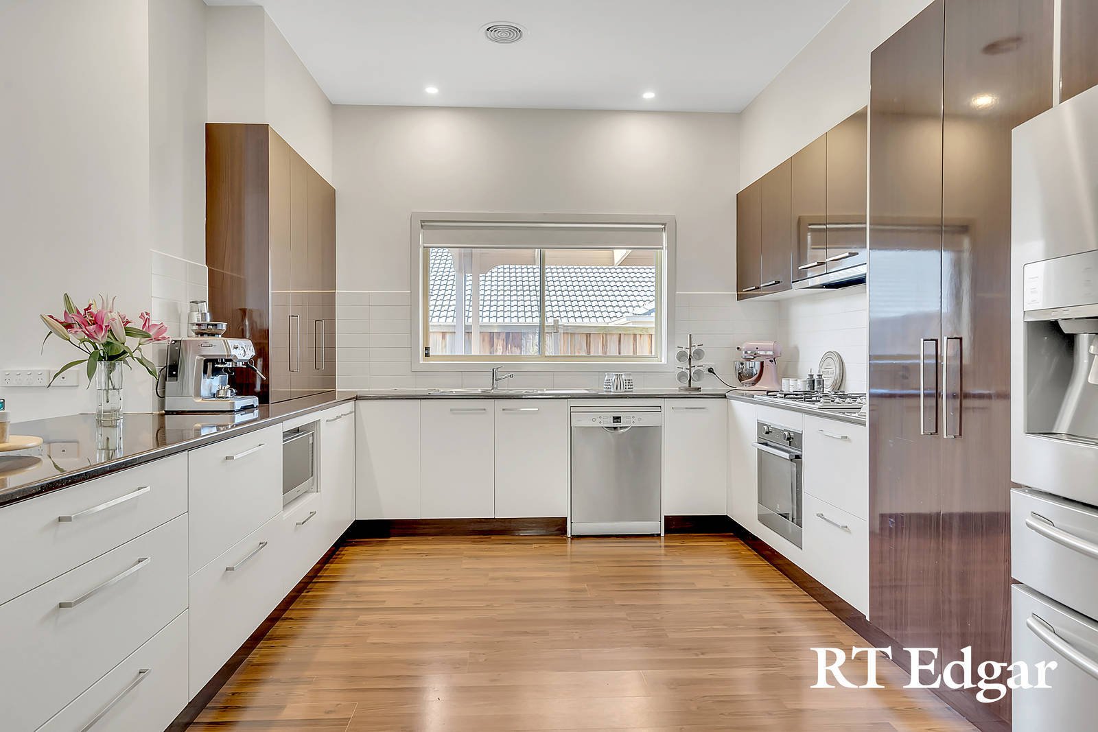 Property Gallery Thumbnail 9