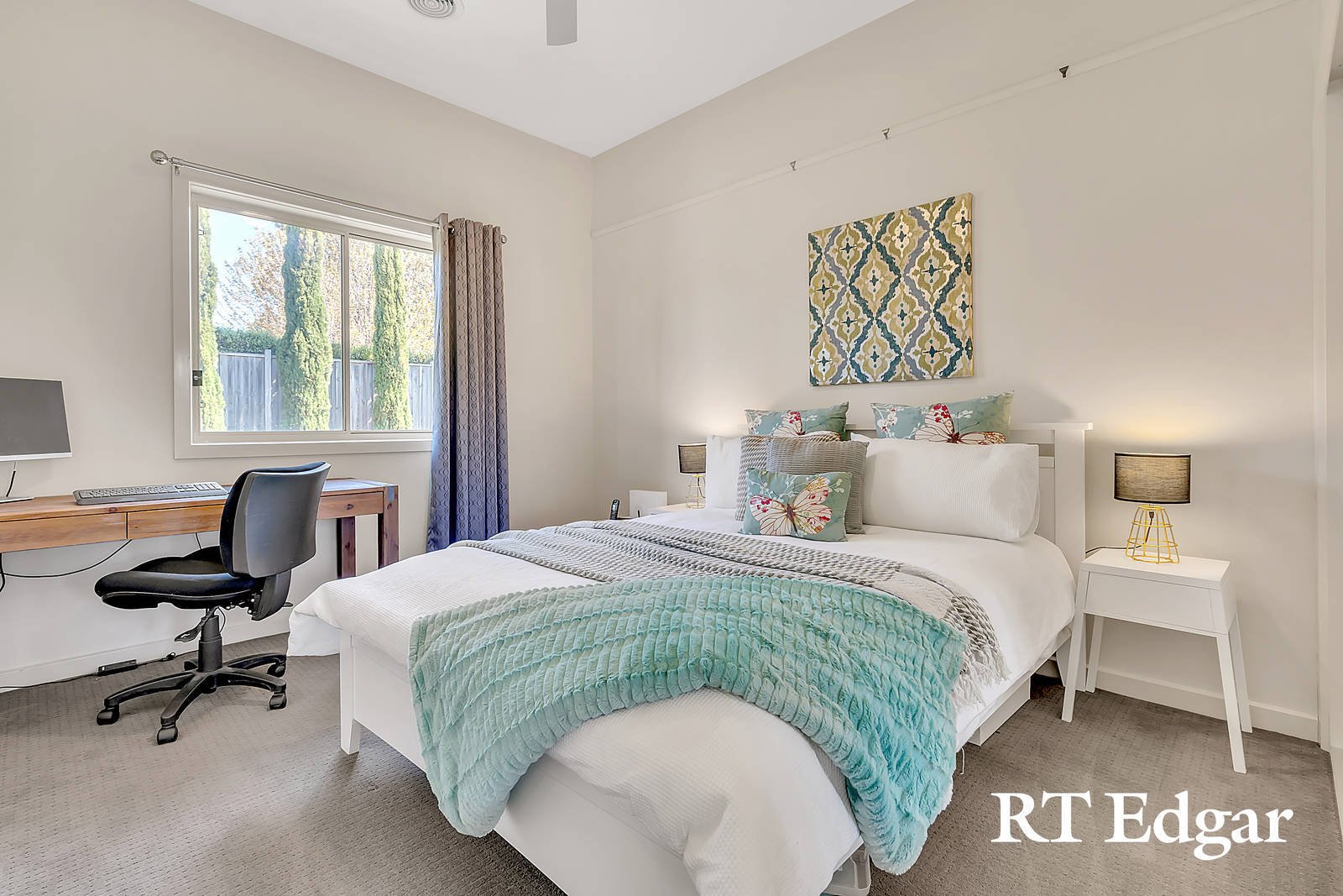 Property Gallery Thumbnail 11