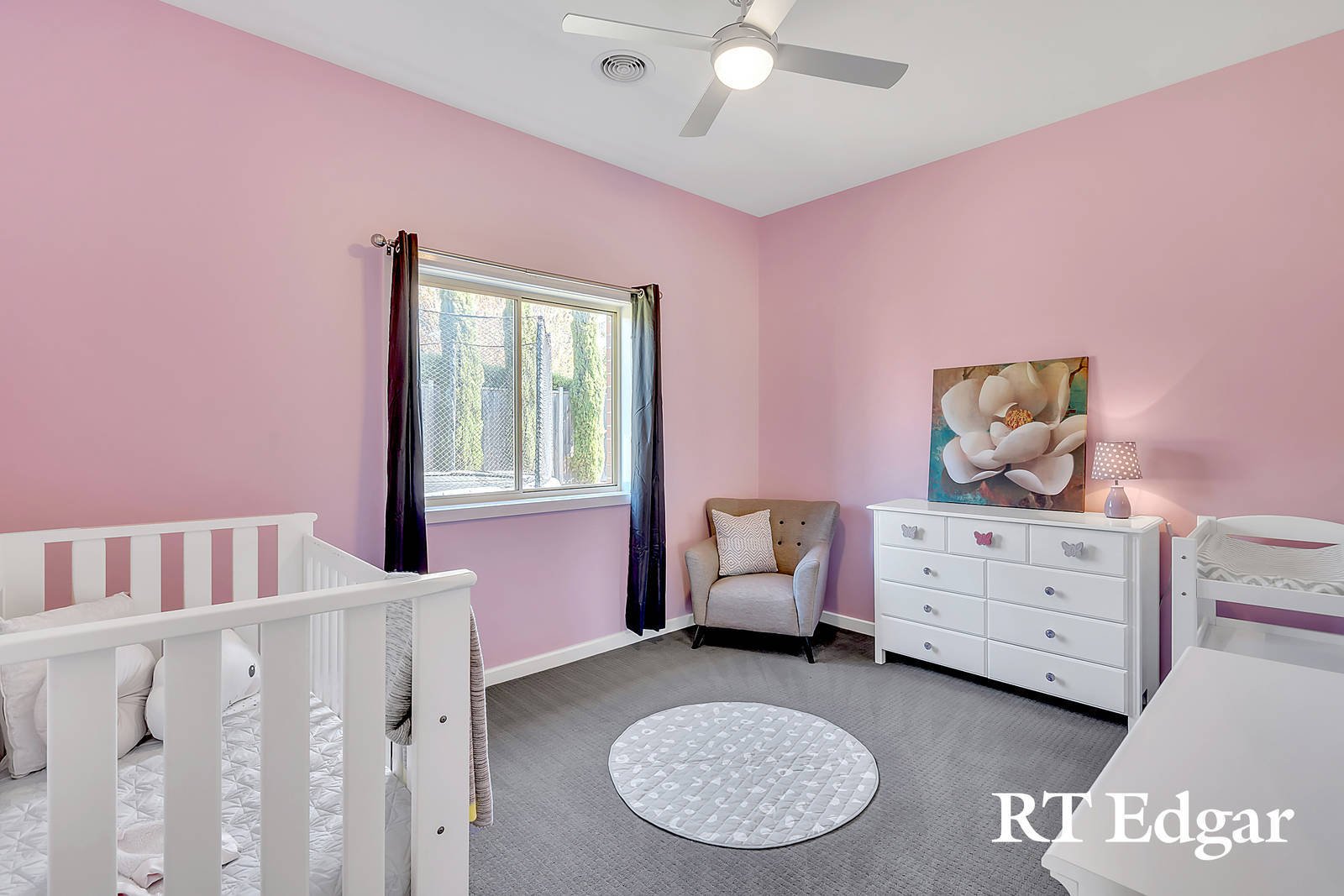 Property Gallery Thumbnail 12