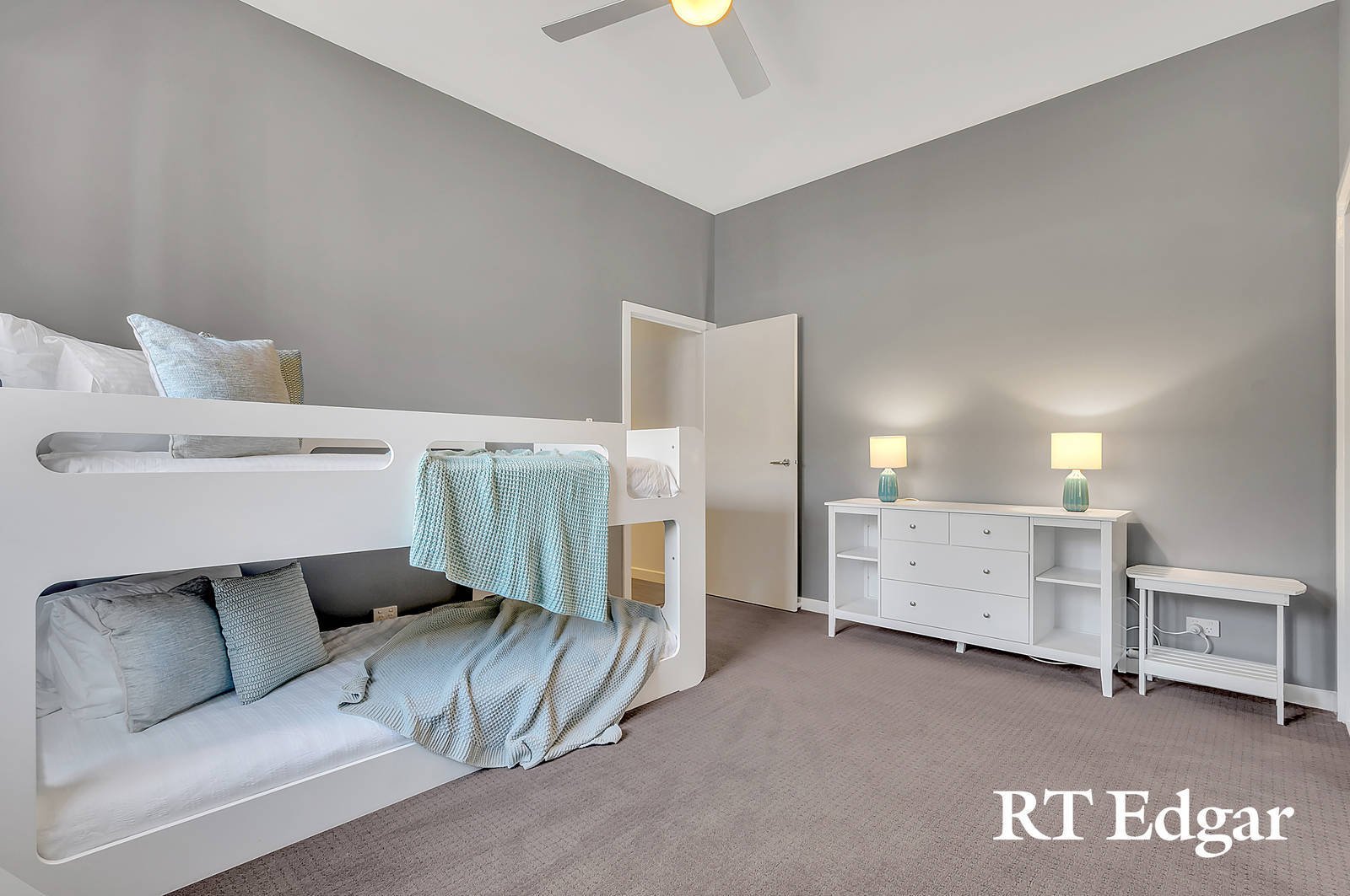 Property Gallery Thumbnail 14