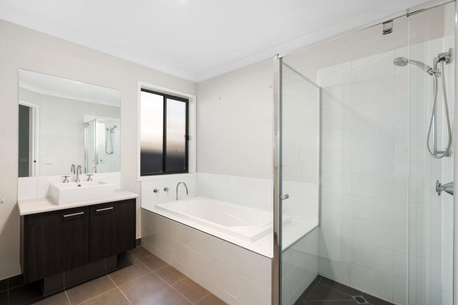 Property Gallery Thumbnail 11