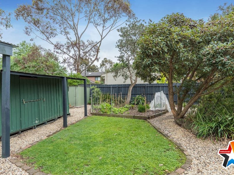 18 Poyner Avenue, Lilydale image 15