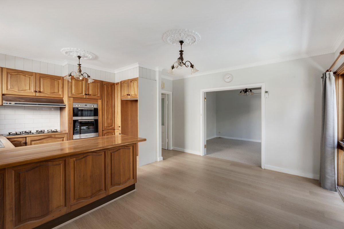 18 Pridham Street, Prahran image 2