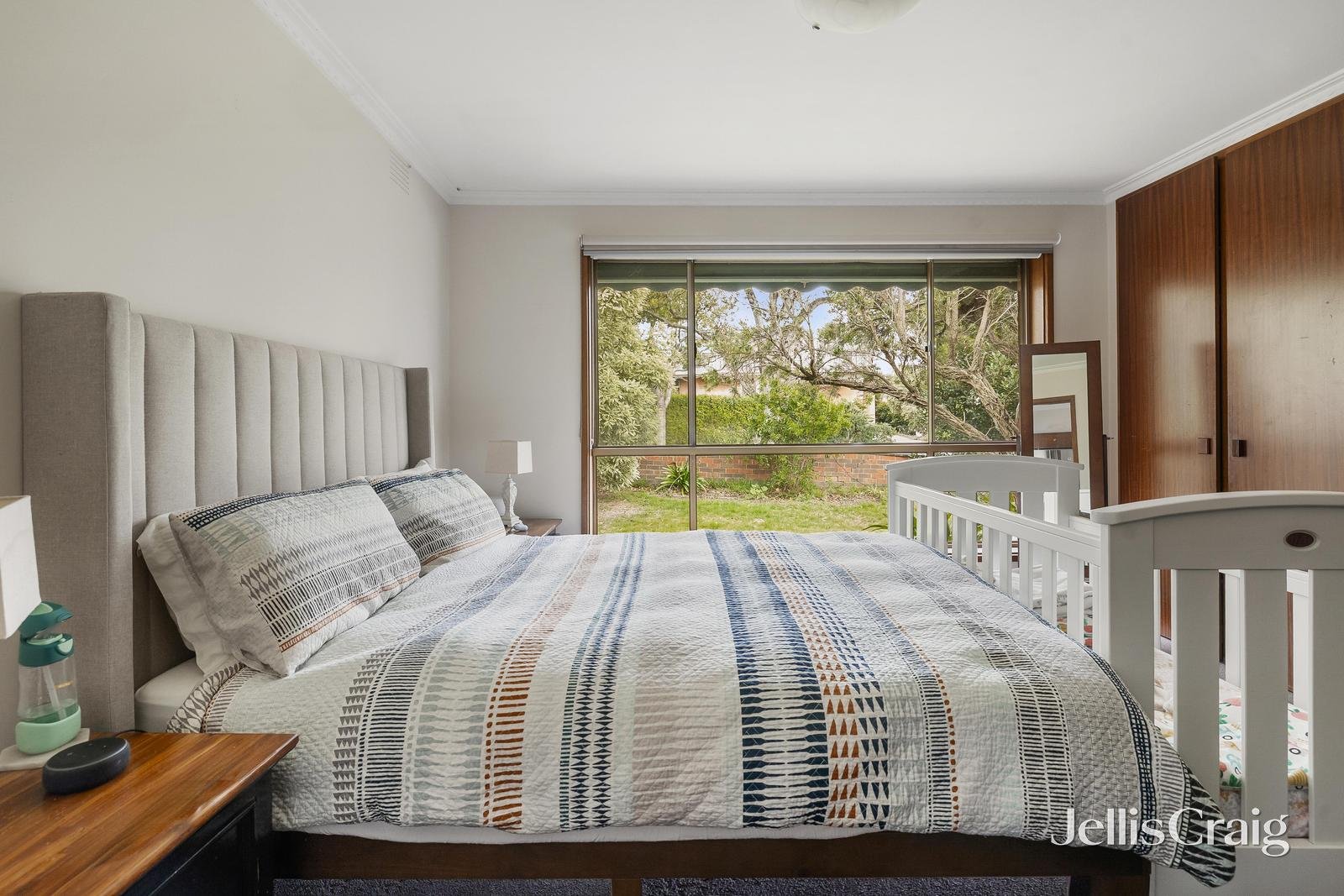 18 Proudfoot Street, Mont Albert image 5