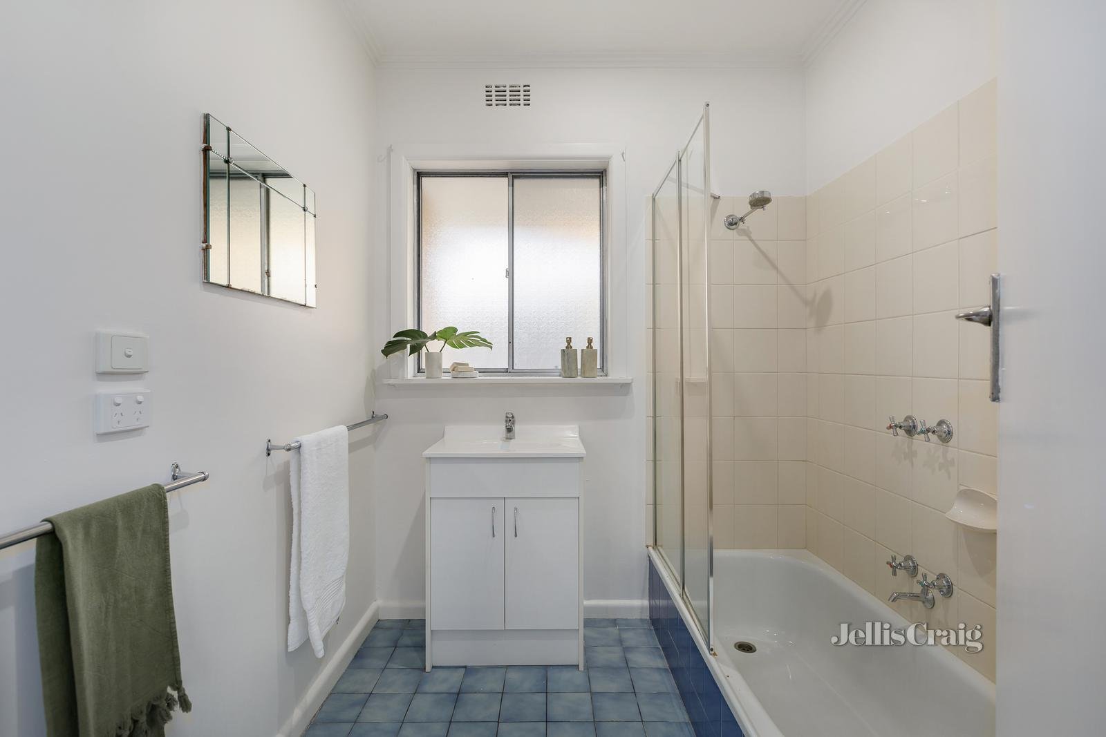 18 Quentin Road, Malvern East image 6