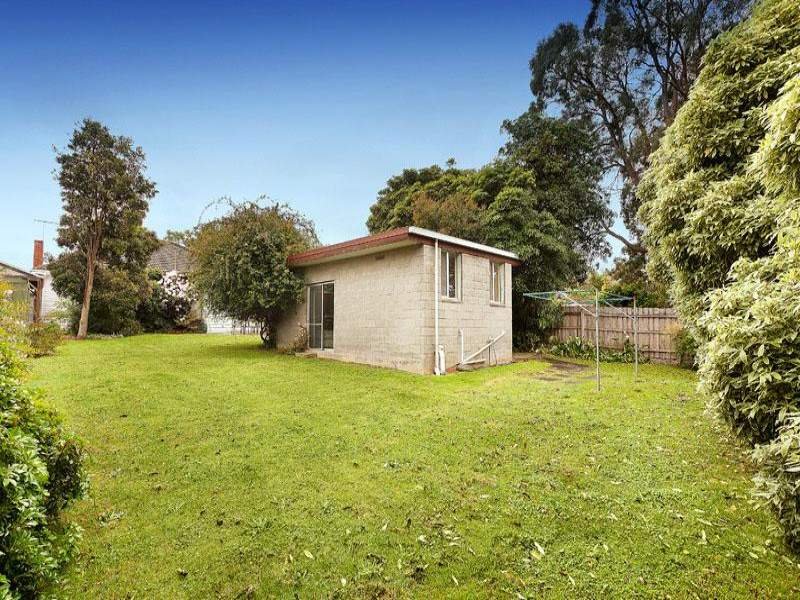 18 Rangeview Grove, Balwyn North image 7